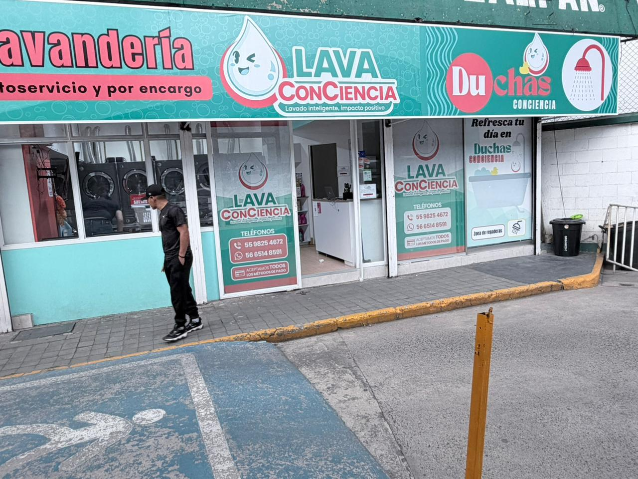 Vista exterior del local